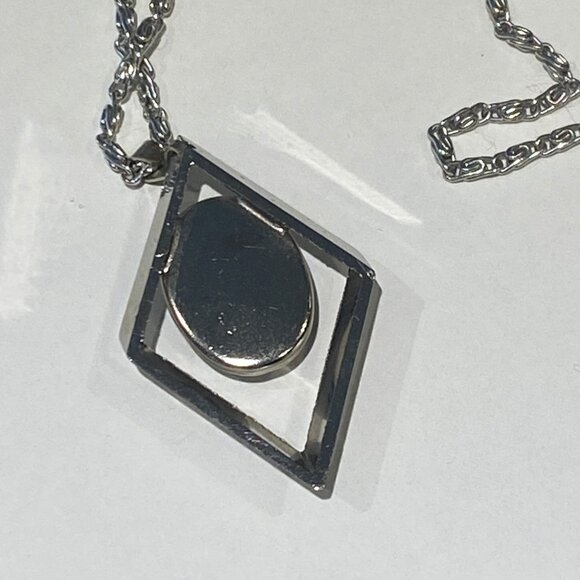 Vintage Classic Silver tone Faux Cameo Necklace - Picture 2 of 6